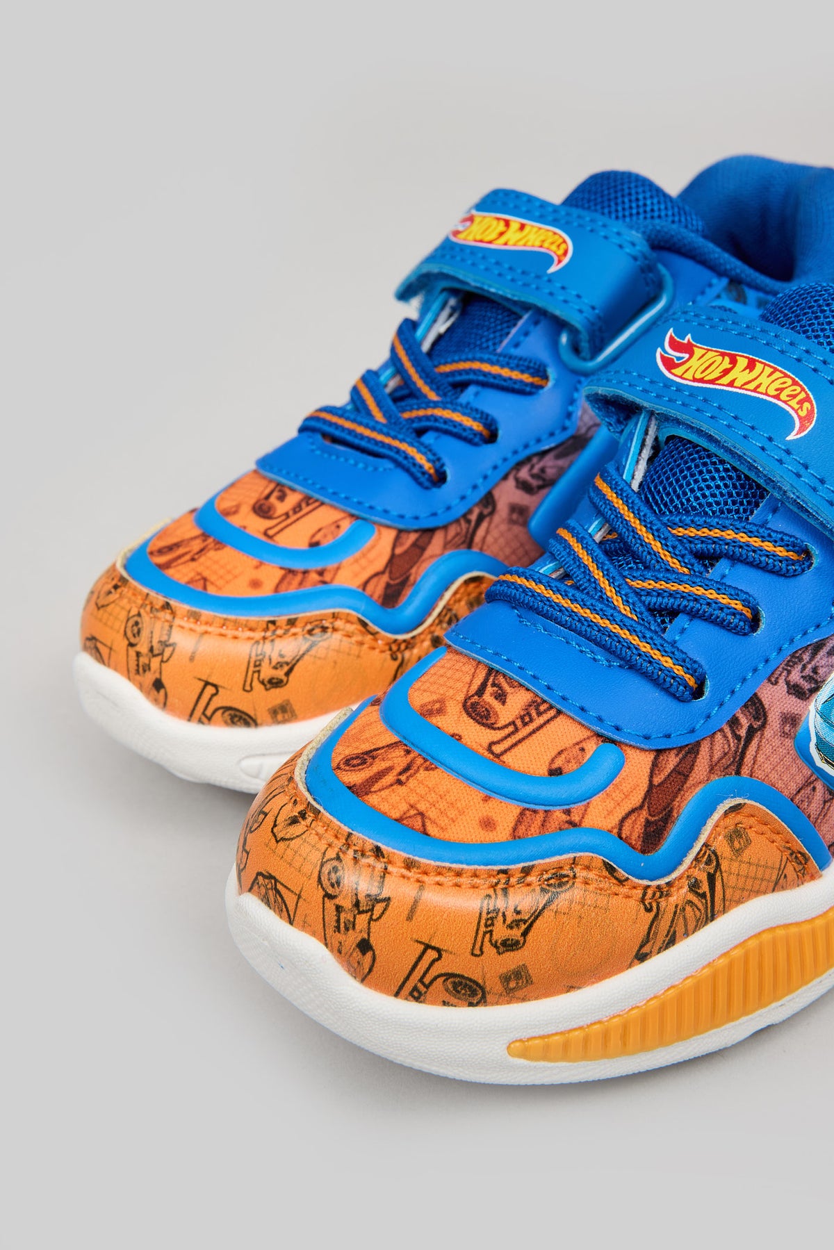 HOT WHEELS MANCE TRAINER